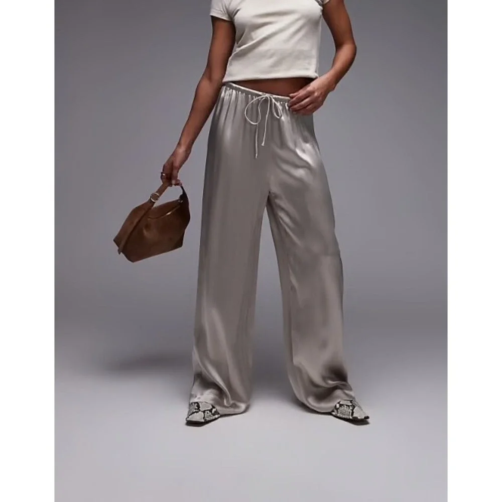 & Other Stories Drawstring Satin Trousers Womens 6 Beige Wide Leg Relaxed Fit - Picture 2 of 15
